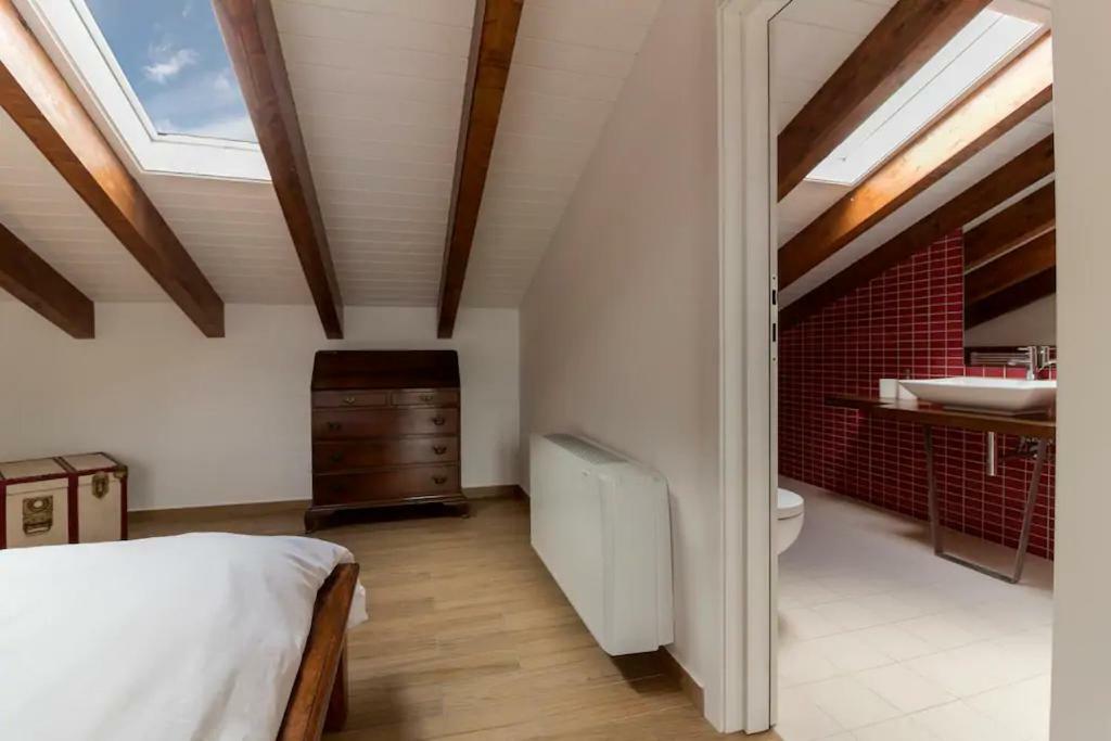 'nduccia Villa *